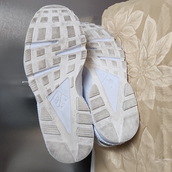Nike Air Huarache womens sneakers sz 8.5 - Picture 5 of 8